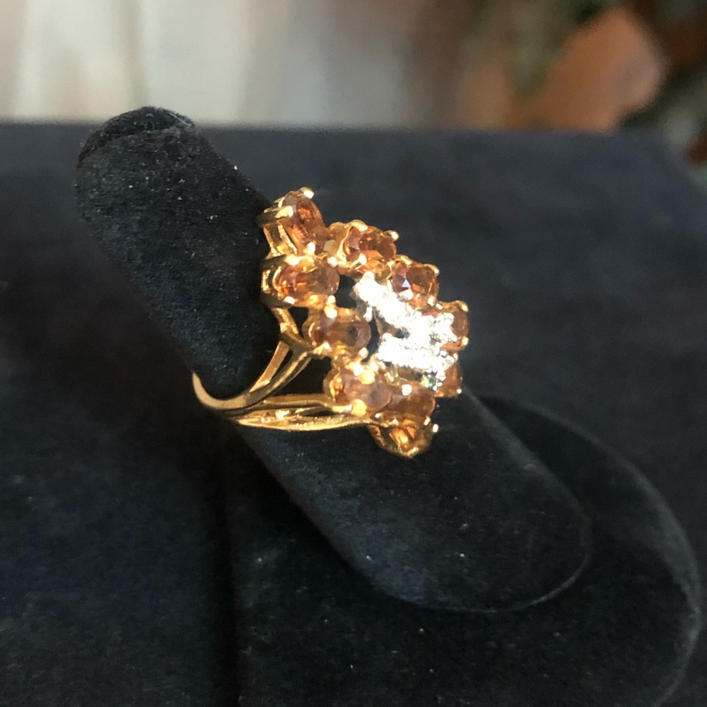 Vintage Golden Ring w/ Amber & Clear Gemstones